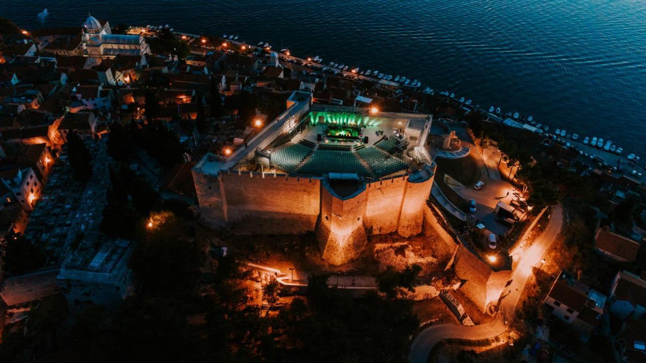 Apartment Anamaria Šibenik Exteriör bild