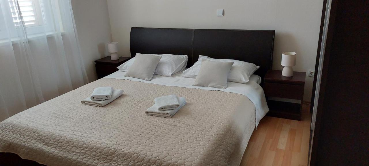 Apartment Anamaria Šibenik Exteriör bild