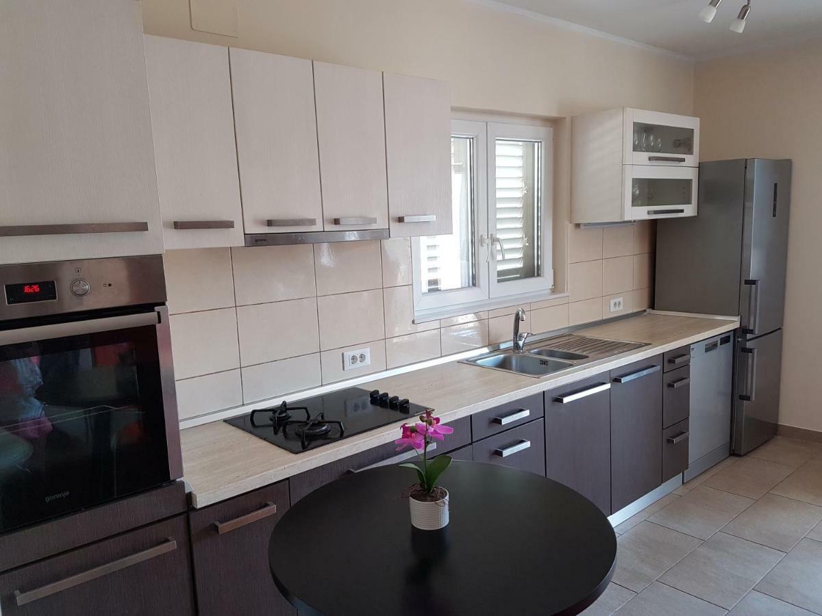 Apartment Anamaria Šibenik Exteriör bild